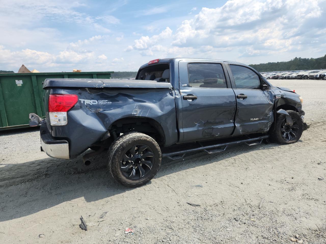 TOYOTA TUNDRA CREWMAX SR5