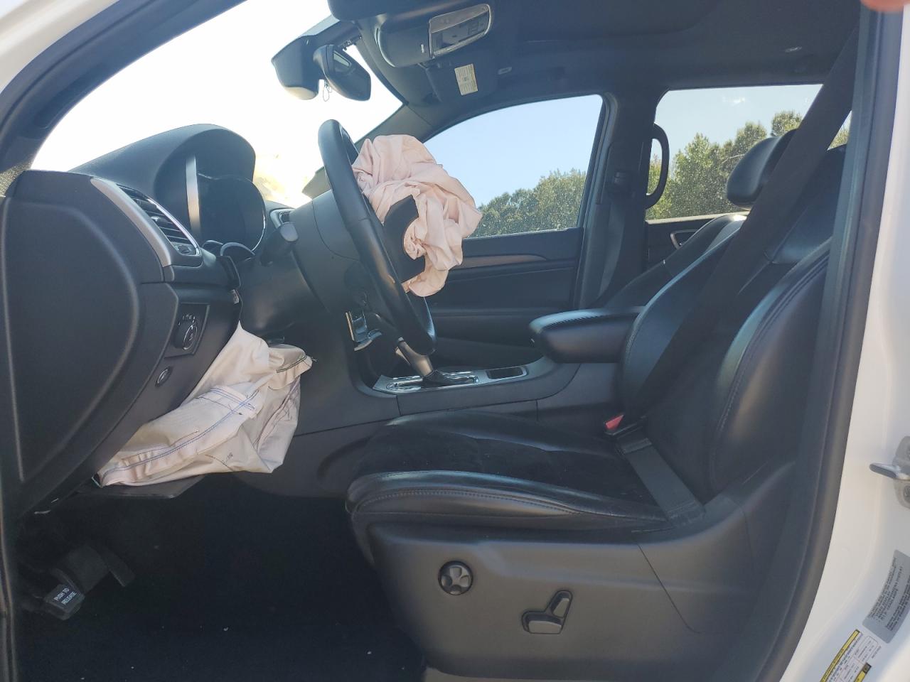 JEEP GRAND CHEROKEE LAREDO