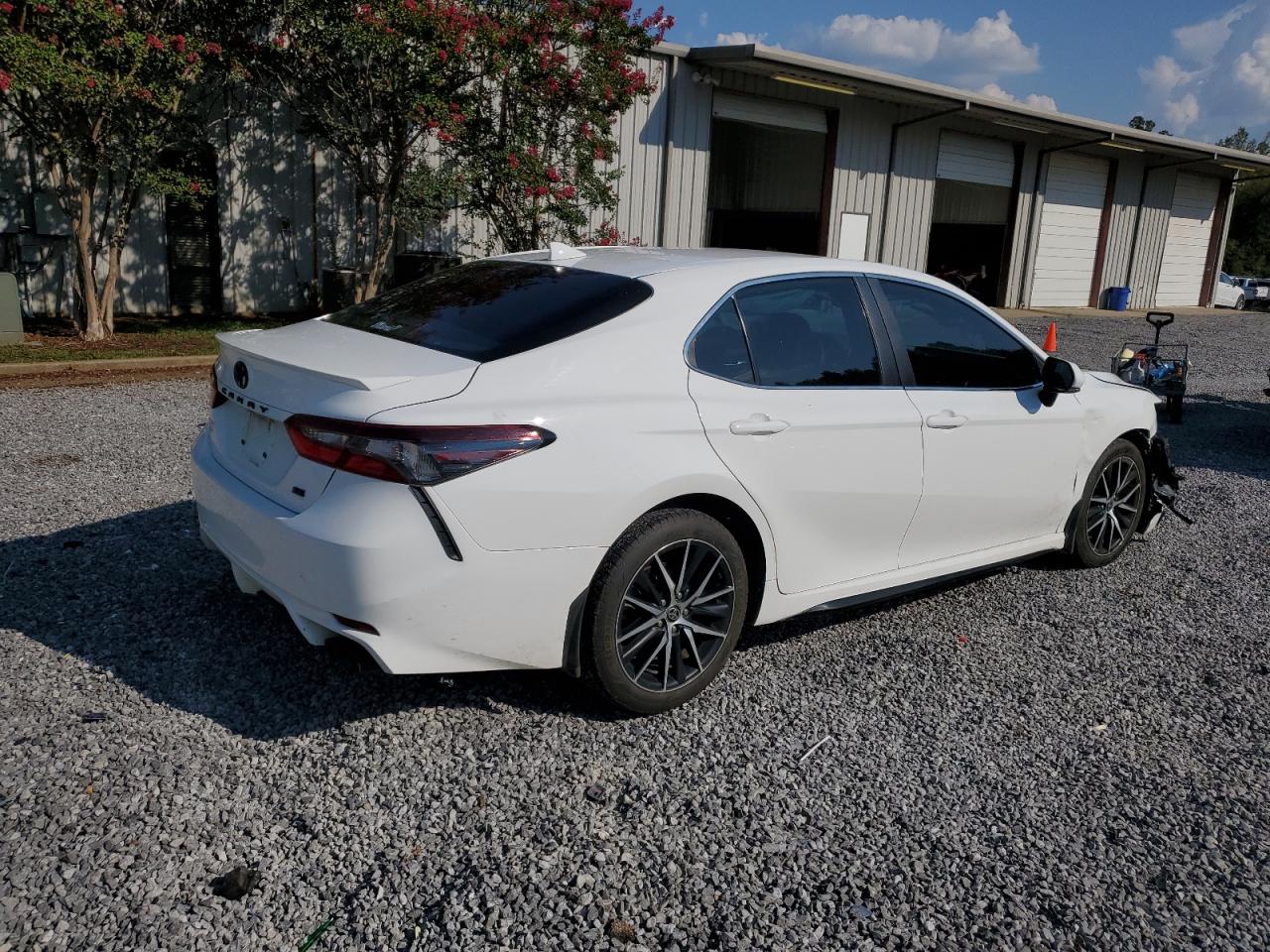TOYOTA CAMRY SE NIGHT SHADE