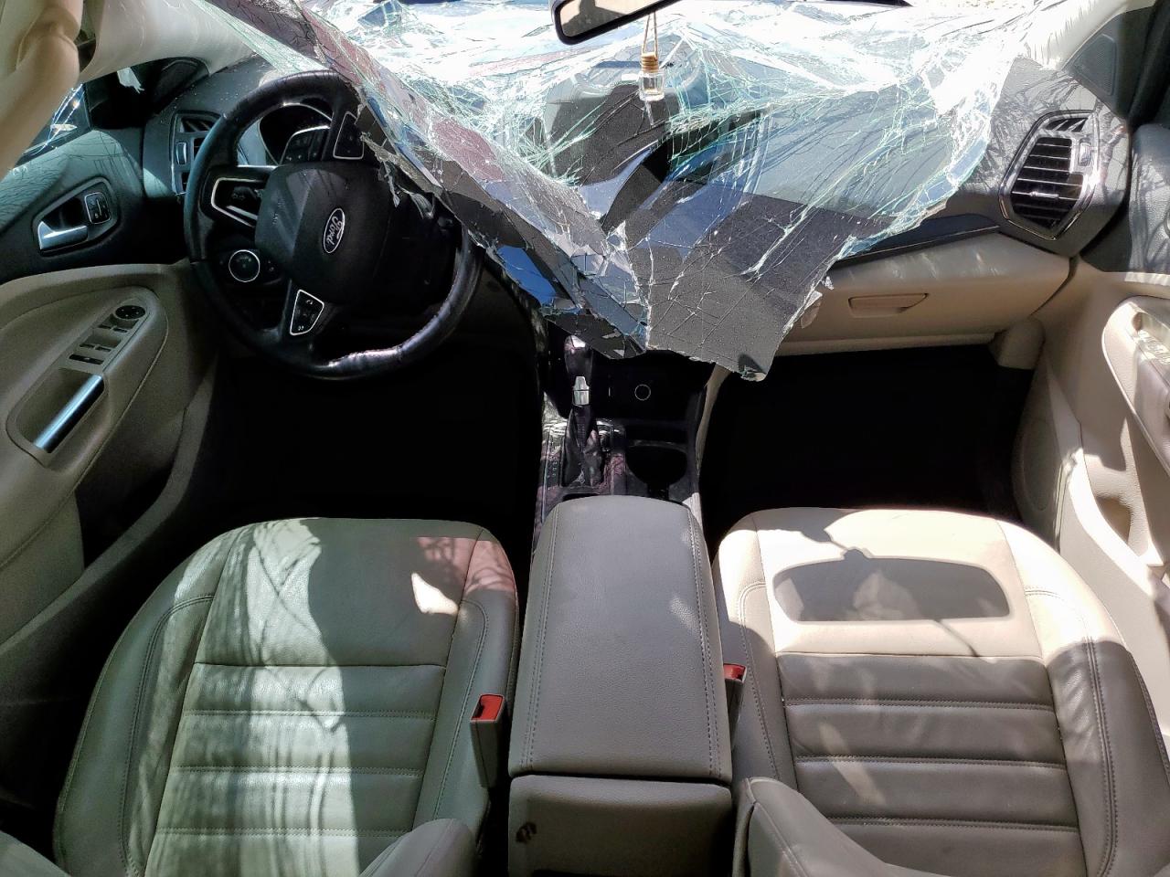 FORD ESCAPE TITANIUM