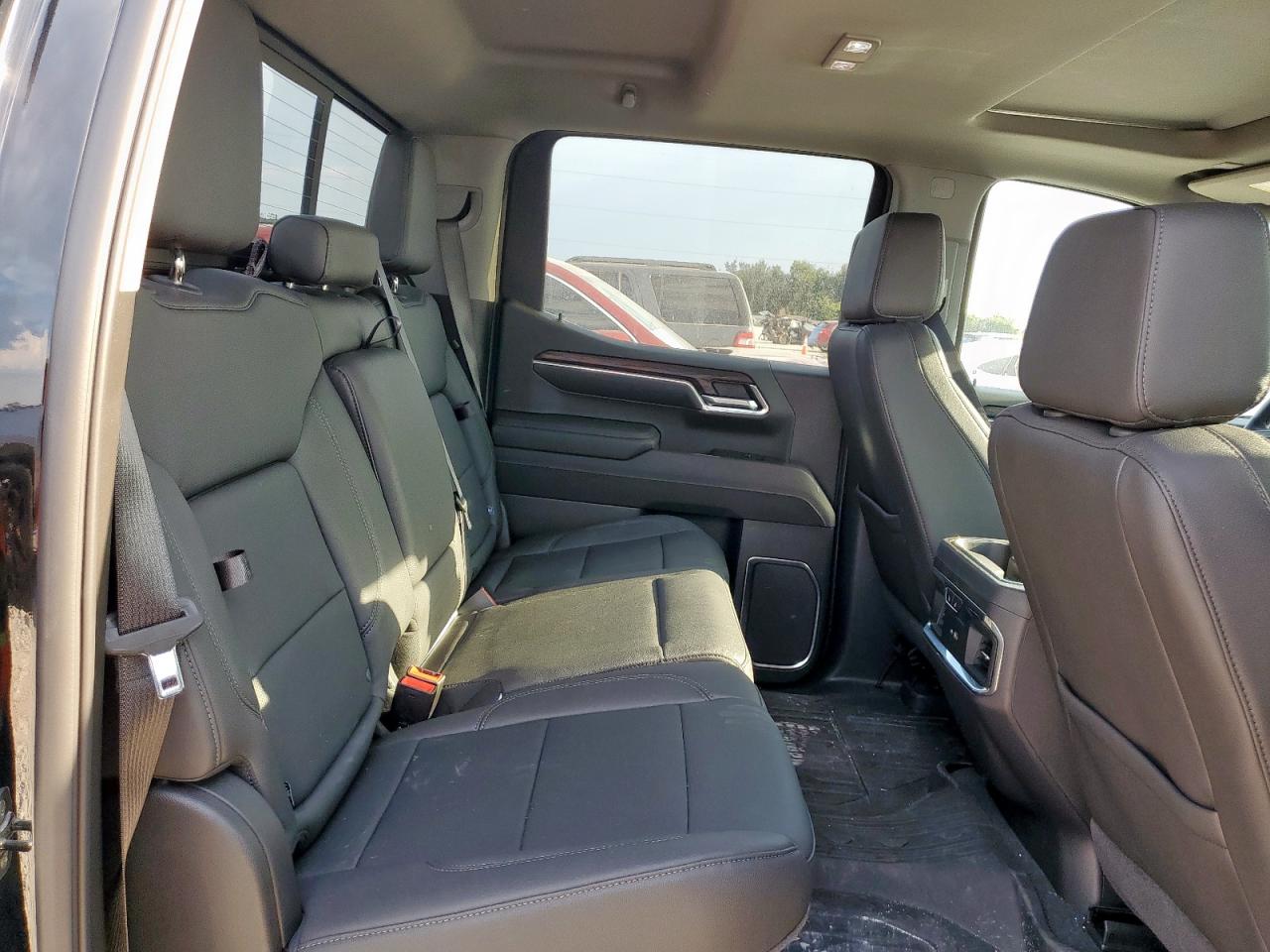 GMC SIERRA C1500 SLT