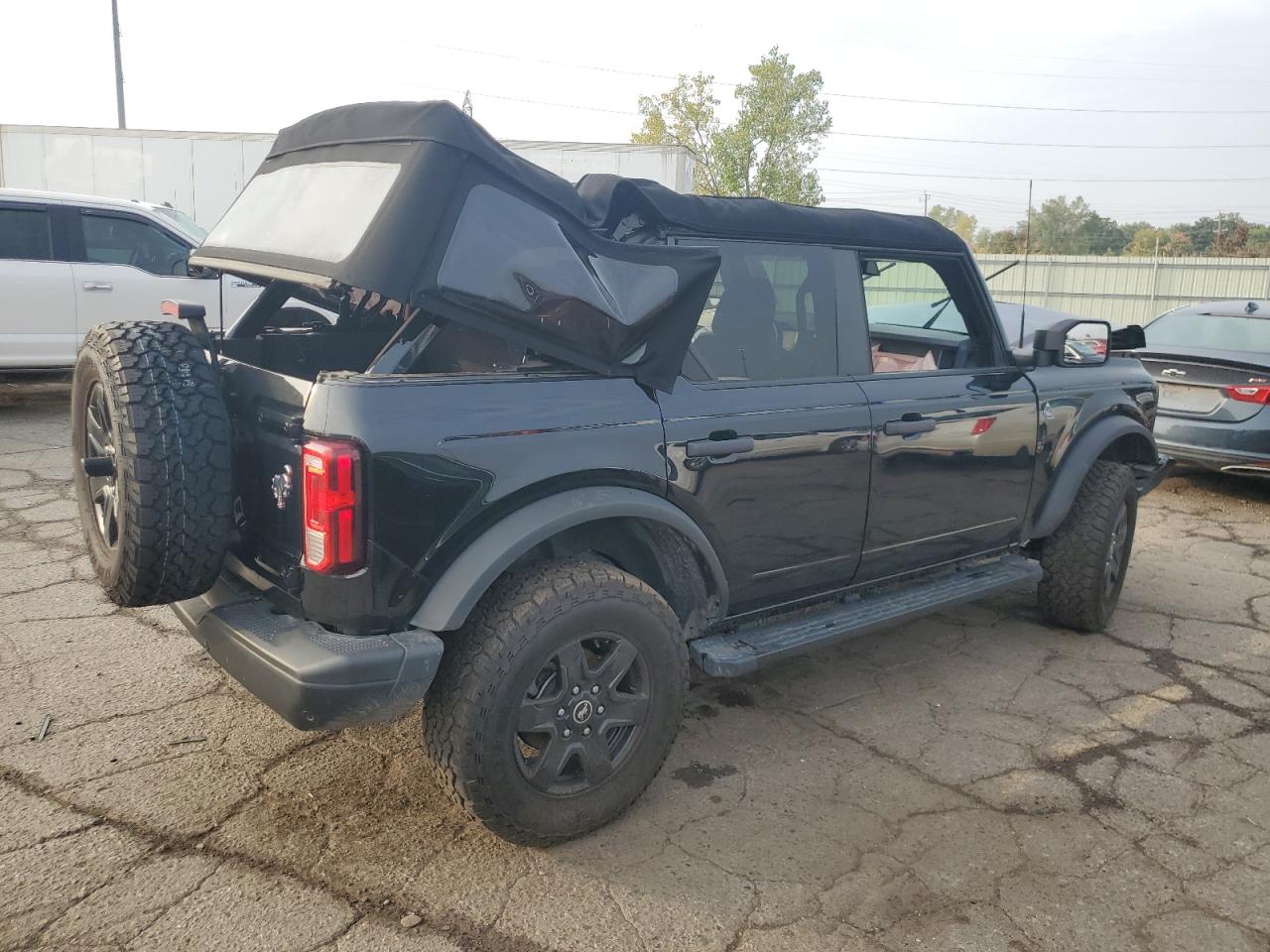 FORD BRONCO BLACK DIAMOND