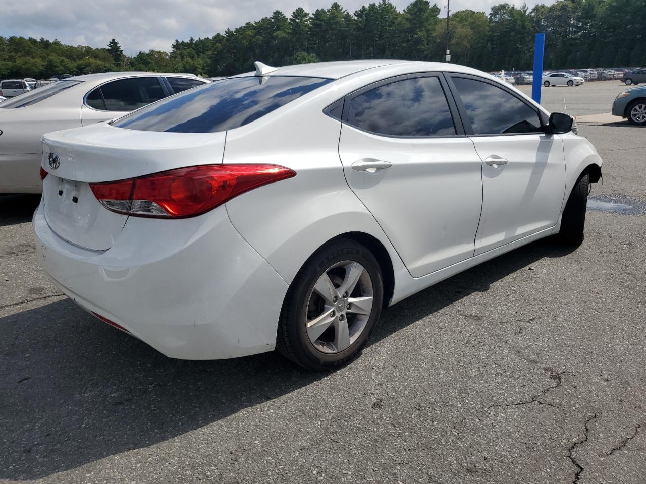 Lot #3259099048 2013 HYUNDAI ELANTRA GLS