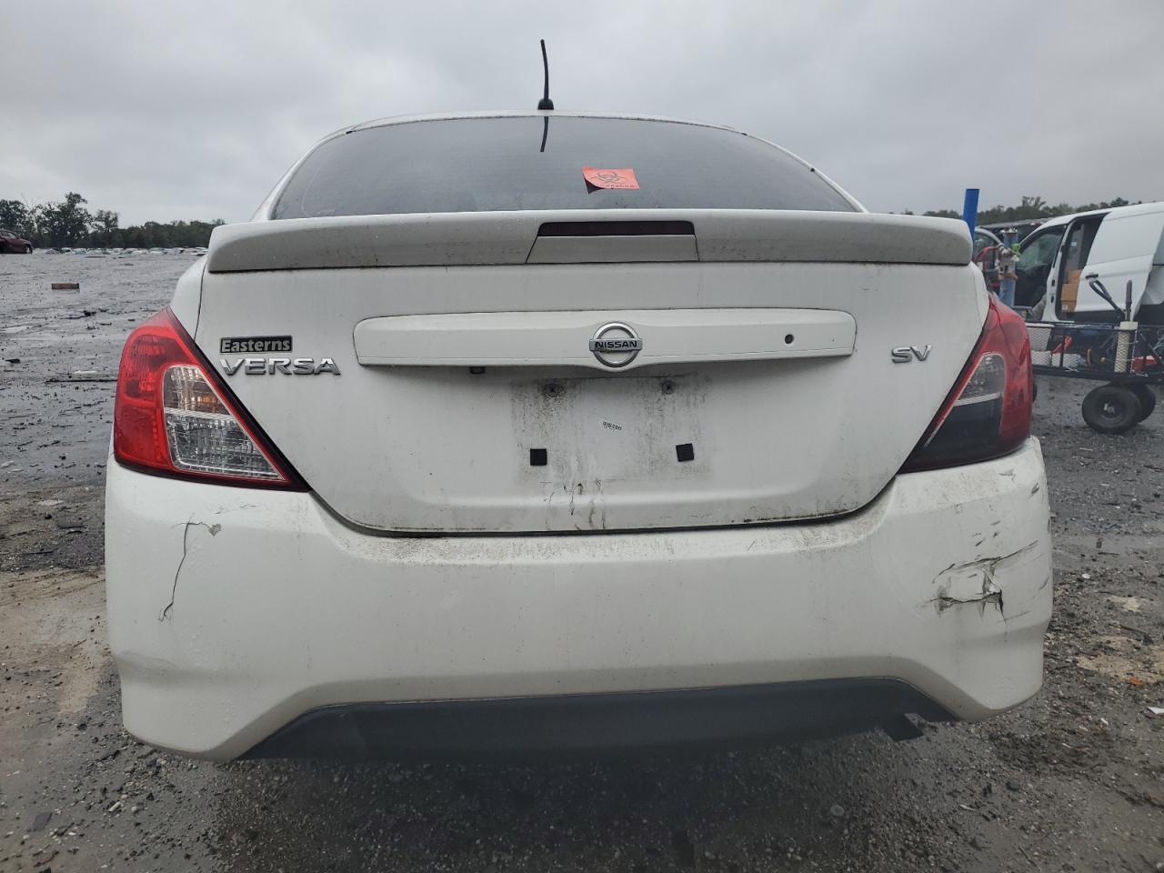 NISSAN VERSA S