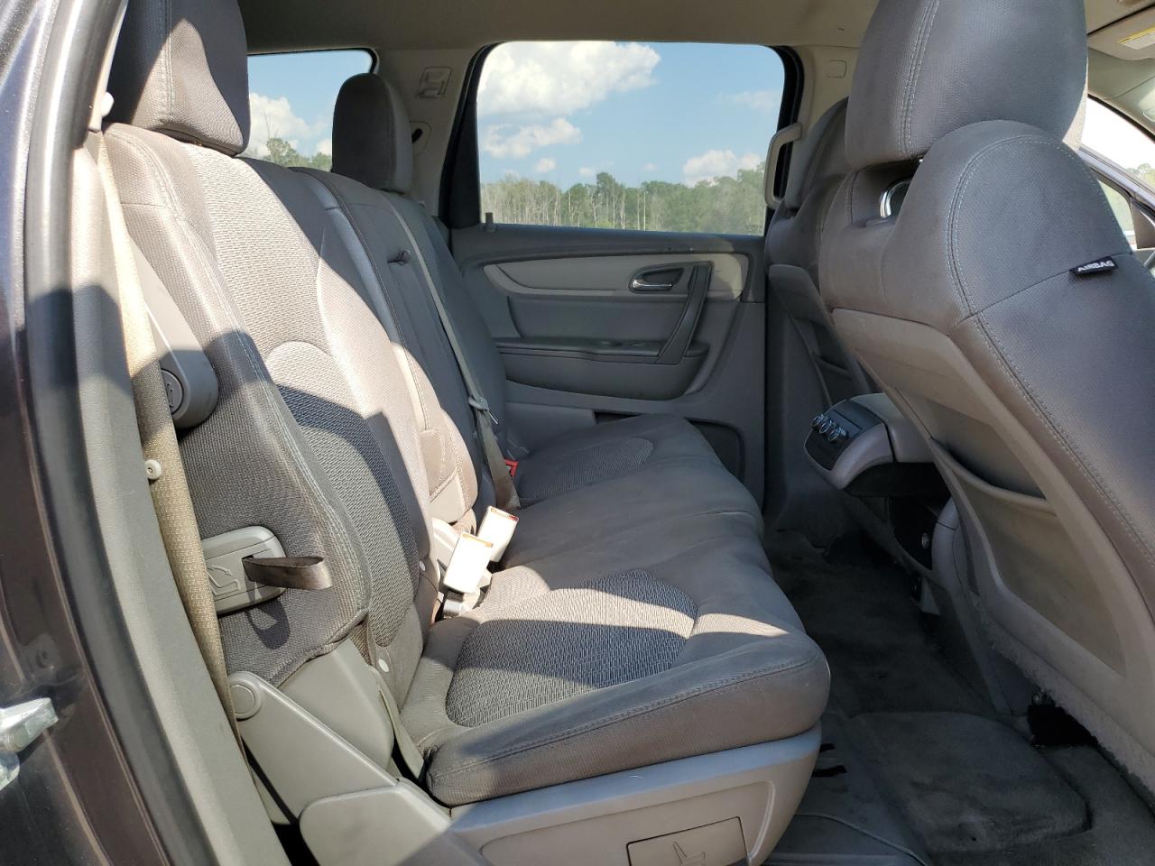 CHEVROLET TRAVERSE LS