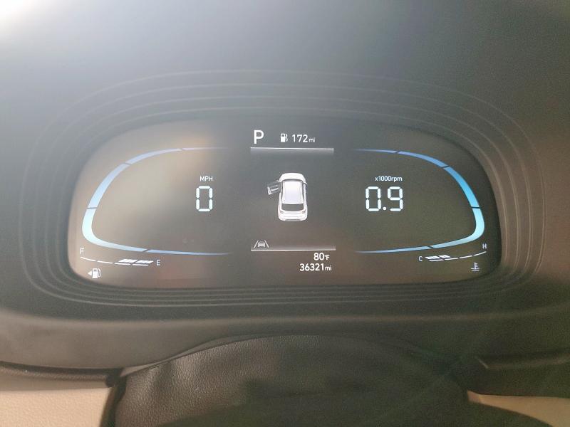 2023 HYUNDAI VENUE SEL KMHRC8A38PU220541