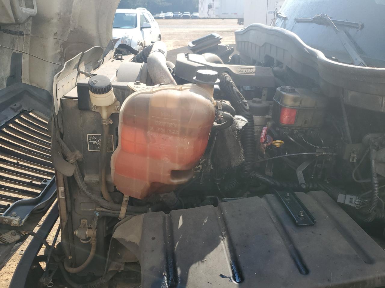 Lot #3236998512 2014 INTL TERRASTAR