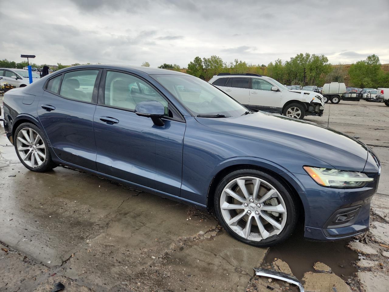 VOLVO S60 T6 MOMENTUM