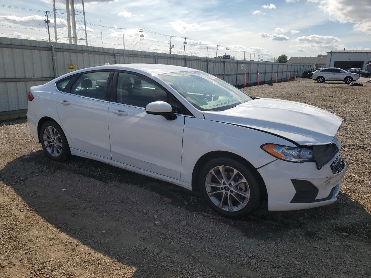 FORD FUSION SE