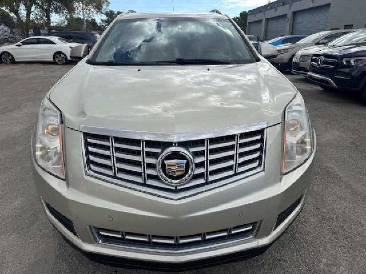 CADILLAC SRX LUXURY COLLECTION