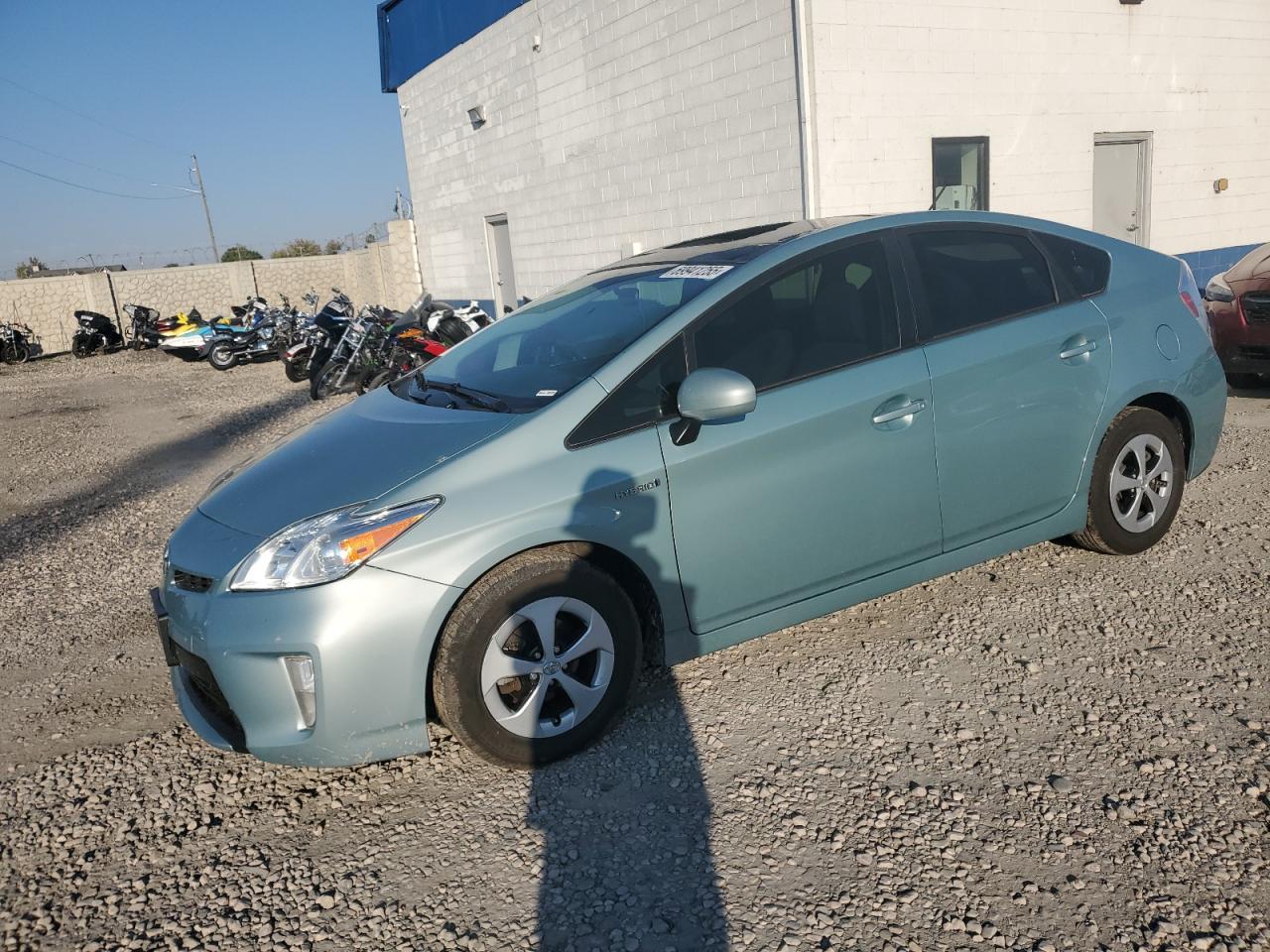 TOYOTA PRIUS