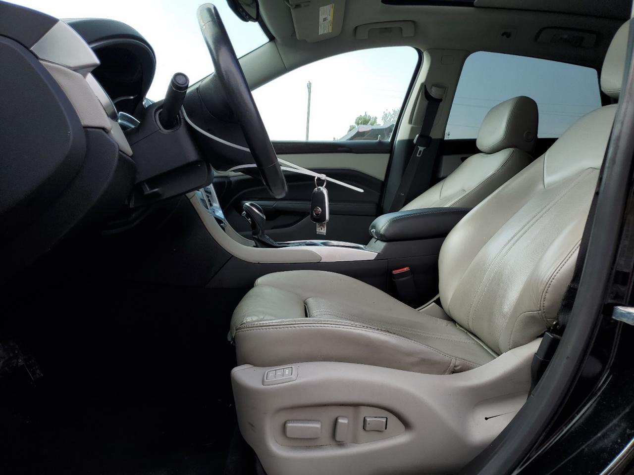 CADILLAC SRX LUXURY COLLECTION