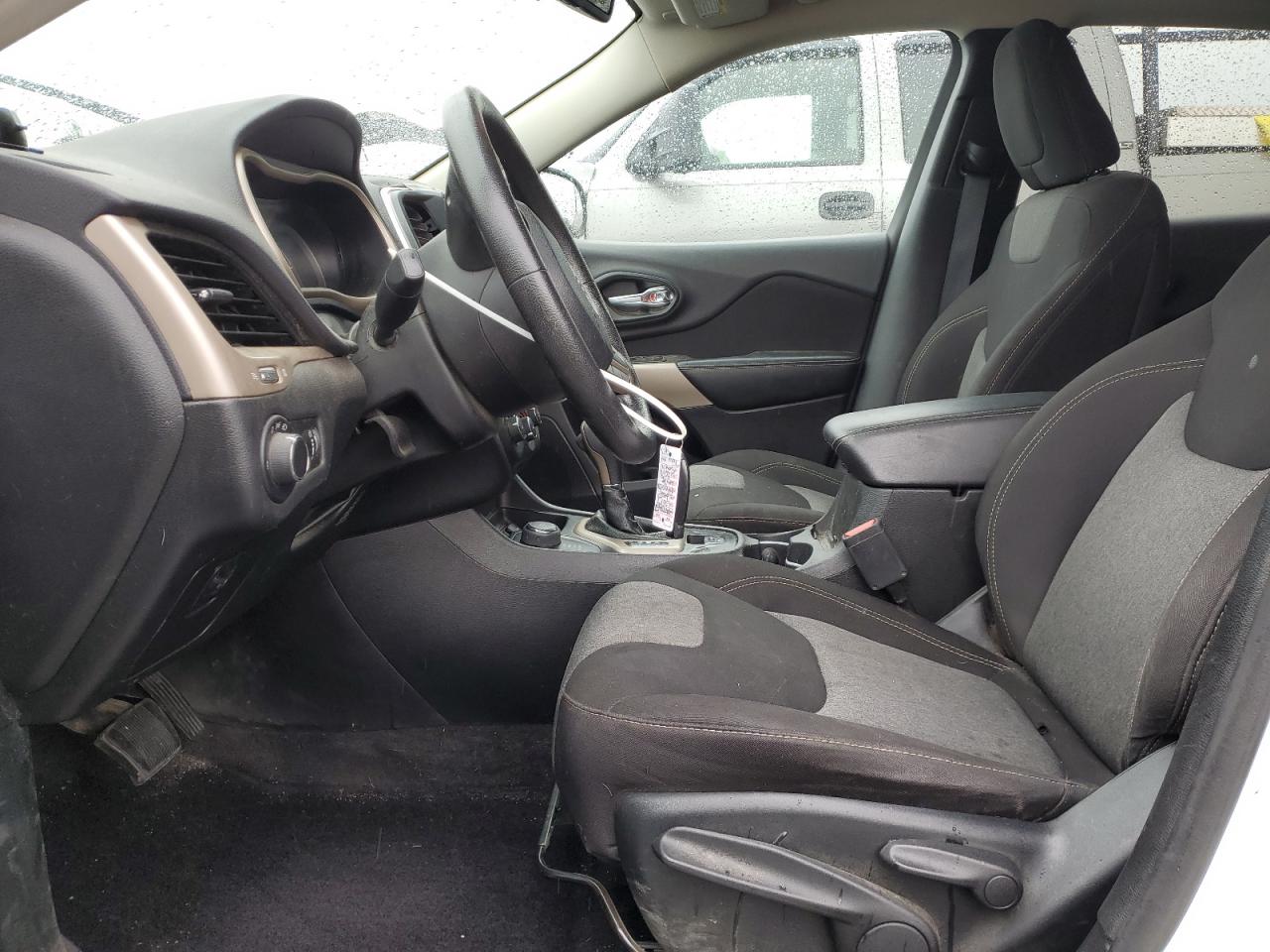 JEEP GRAND CHEROKEE SPORT