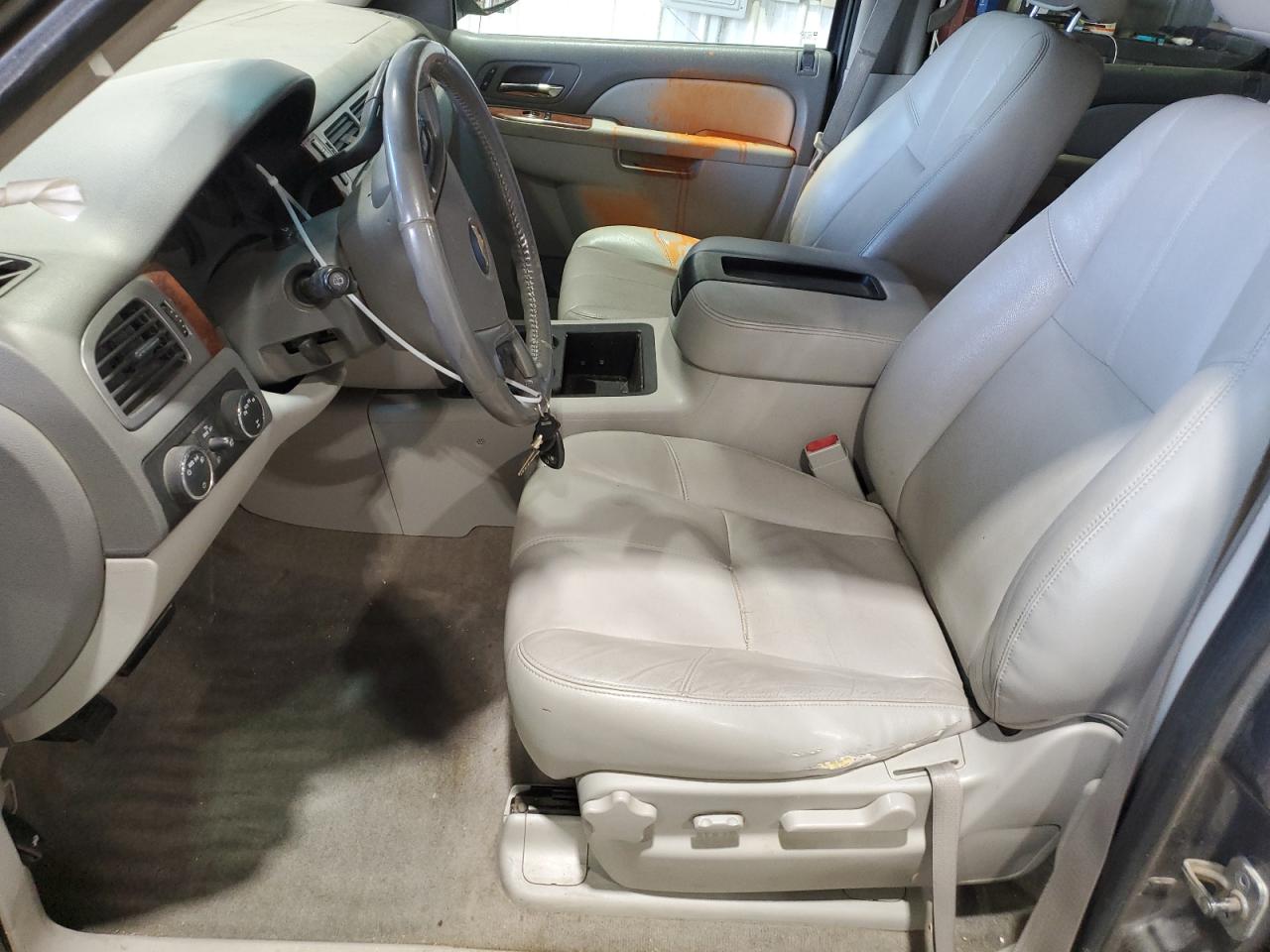 CHEVROLET SUBURBAN K1500 LT