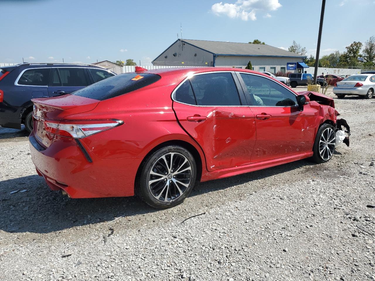 TOYOTA CAMRY SE