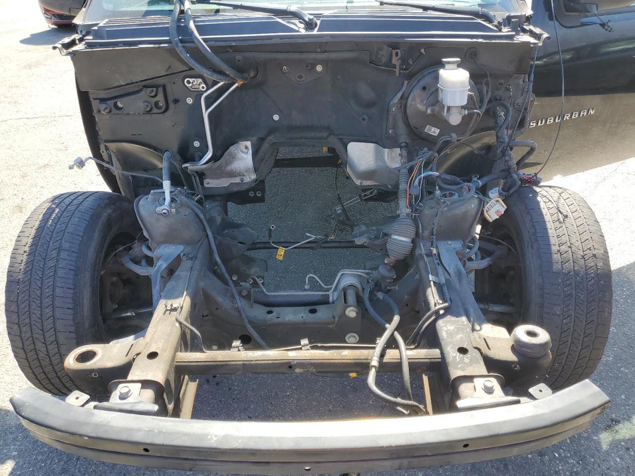 CHEVROLET SUBURBAN C1500 LT