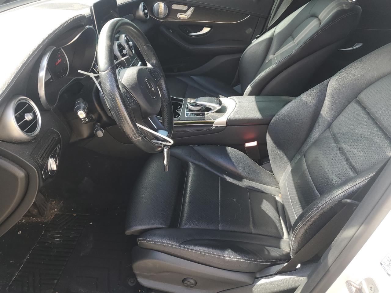 MERCEDES-BENZ GLC-CLASS 300 4MATIC