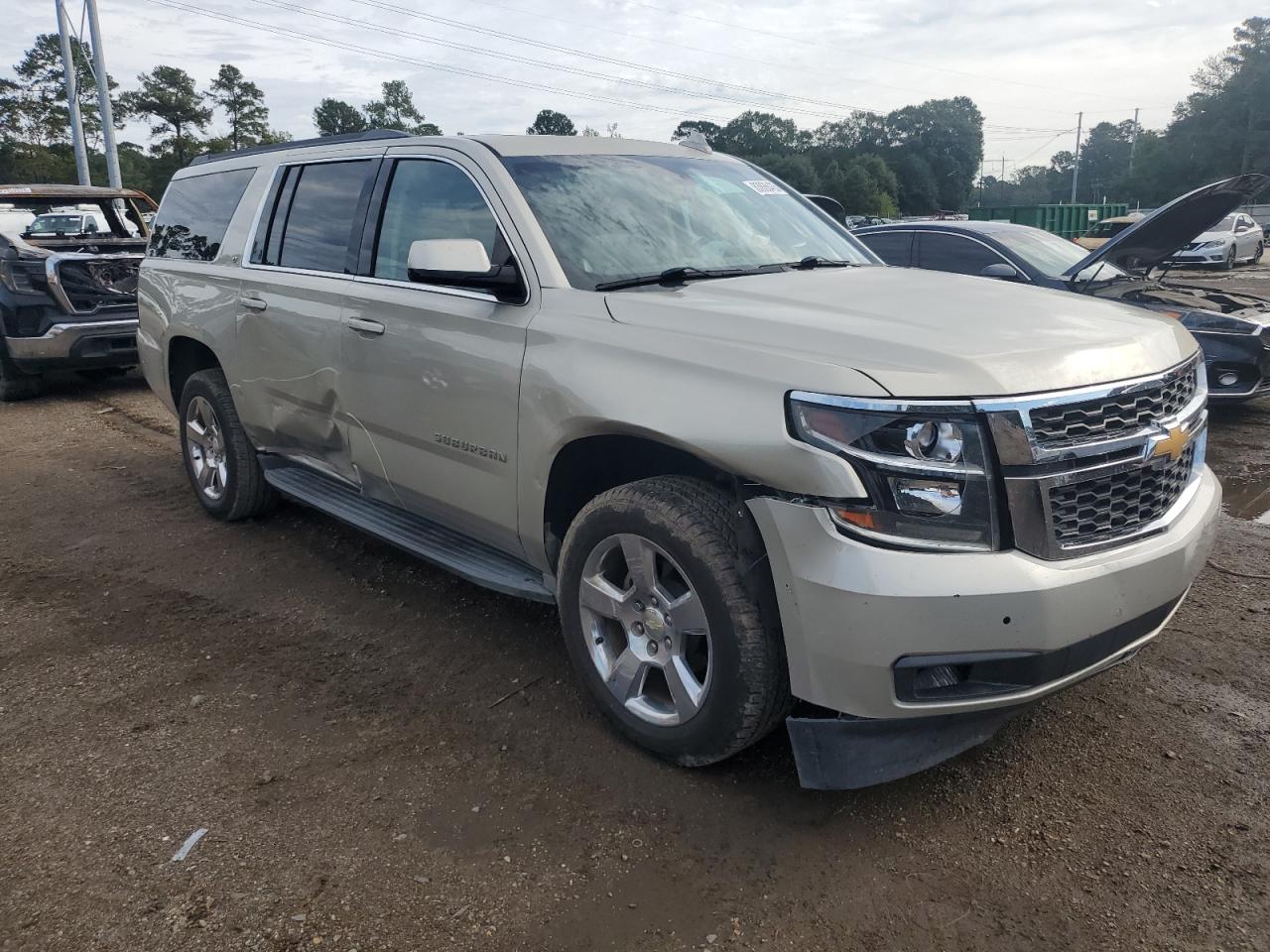 CHEVROLET SUBURBAN C1500 LT