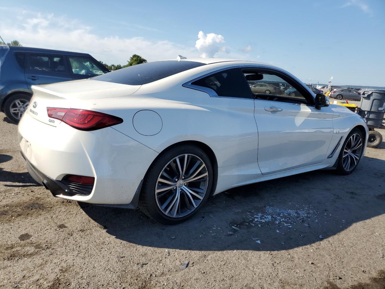 INFINITI Q60 PREMIUM