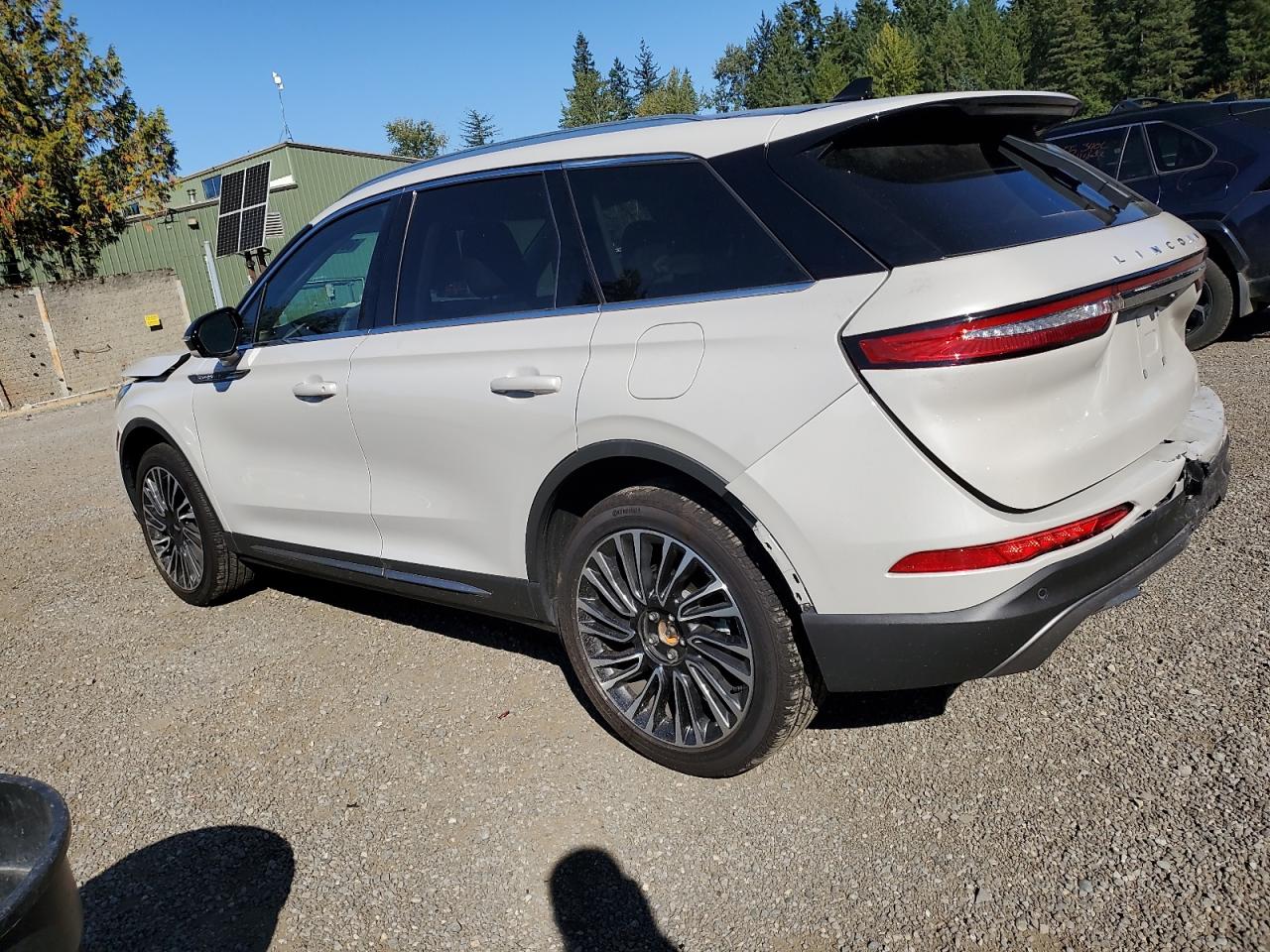 LINCOLN CORSAIR RESERVE