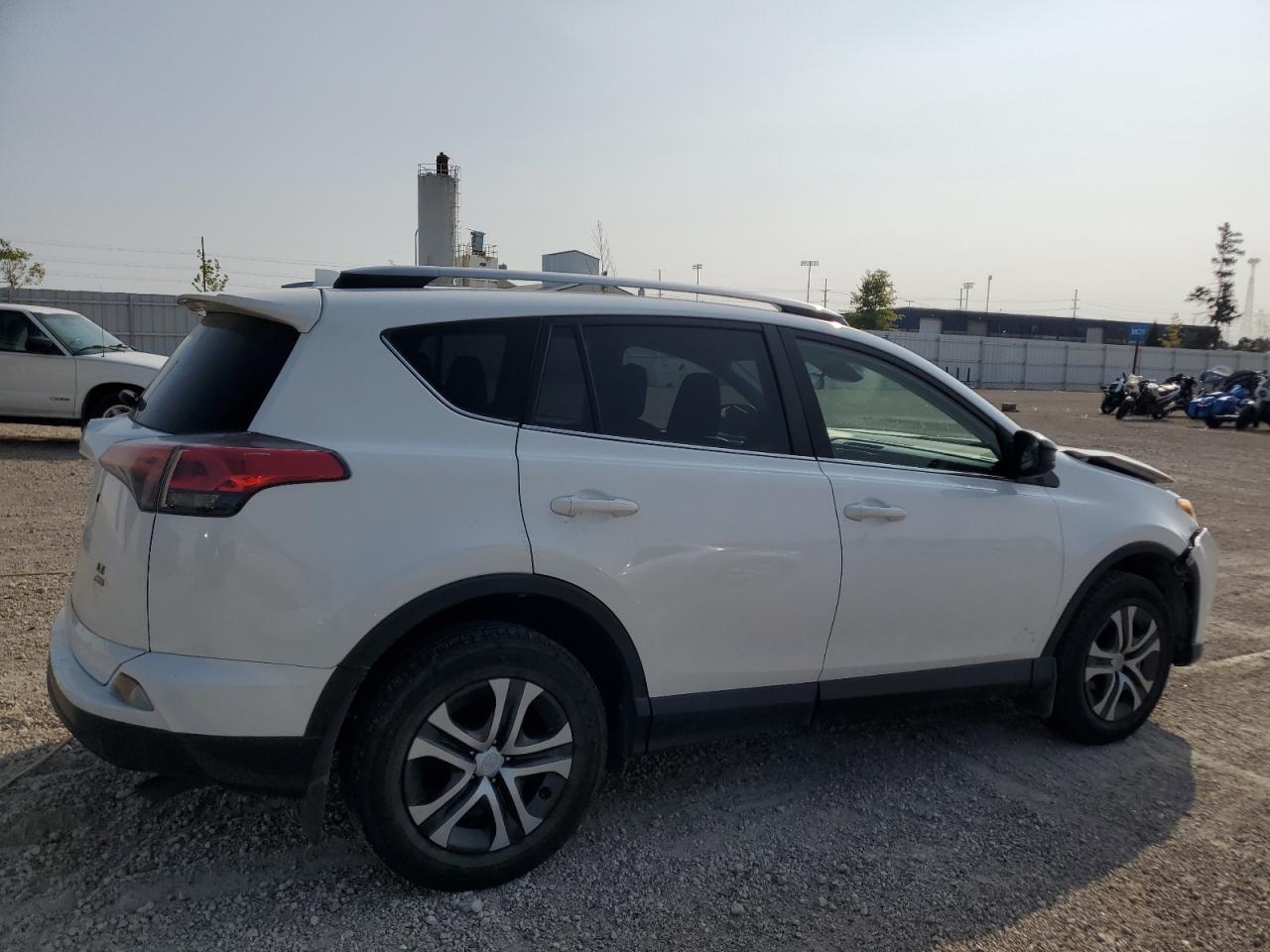 TOYOTA RAV4 LE