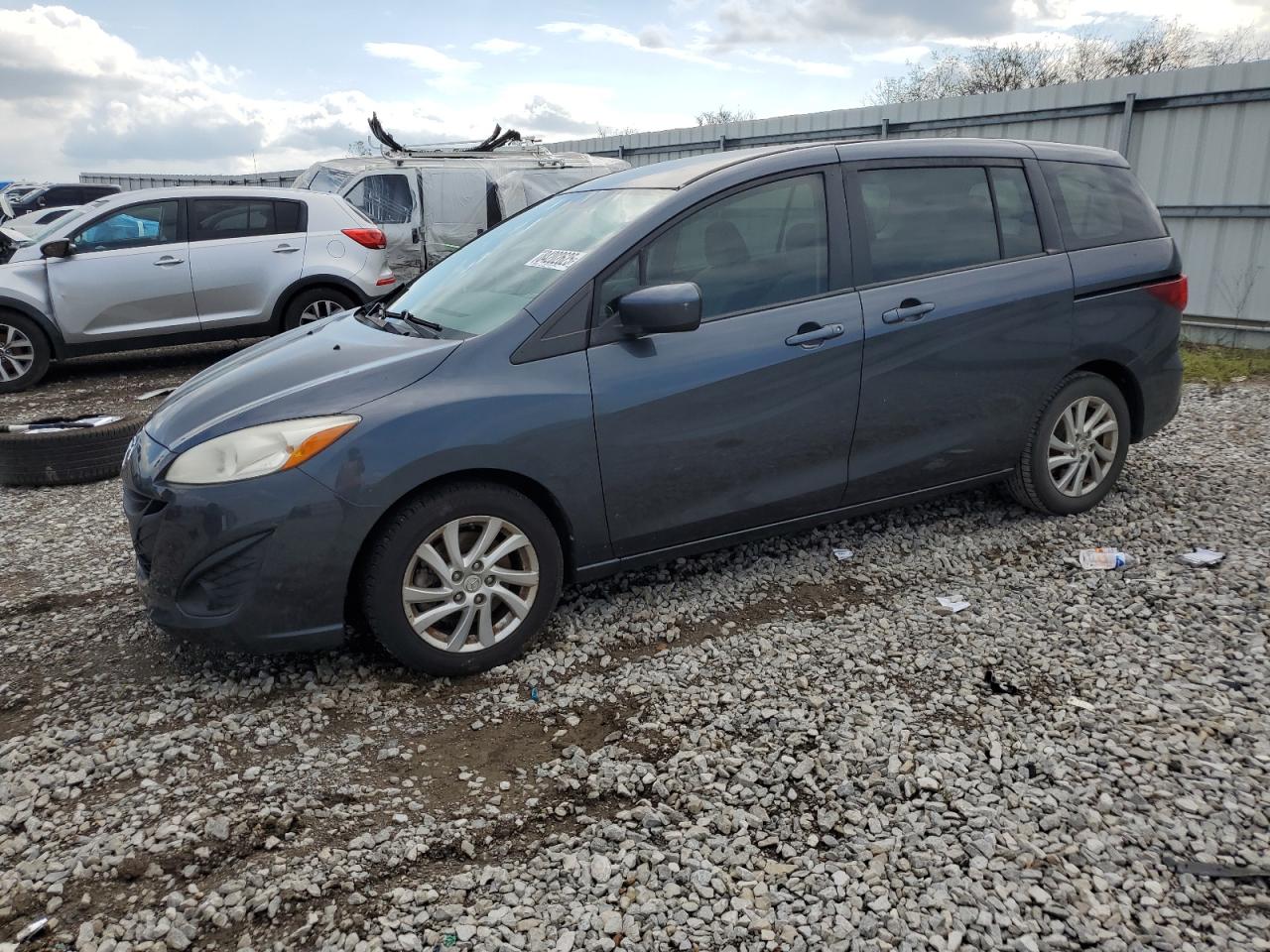 MAZDA 5