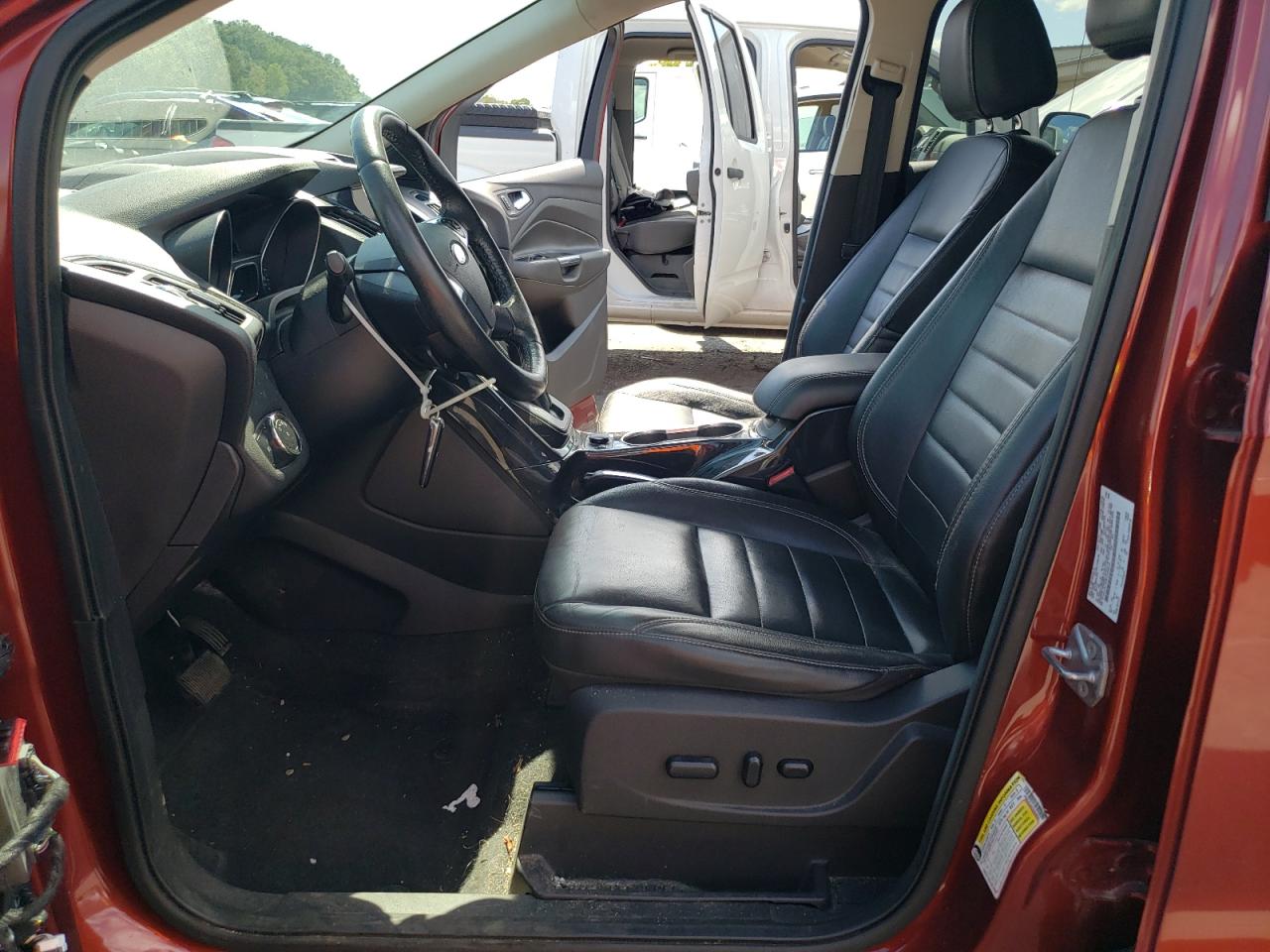 FORD ESCAPE TITANIUM