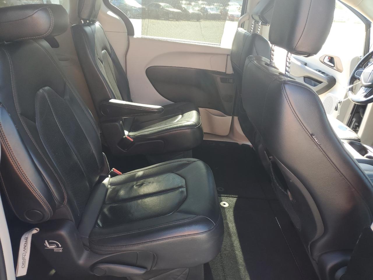 CHRYSLER PACIFICA TOURING L