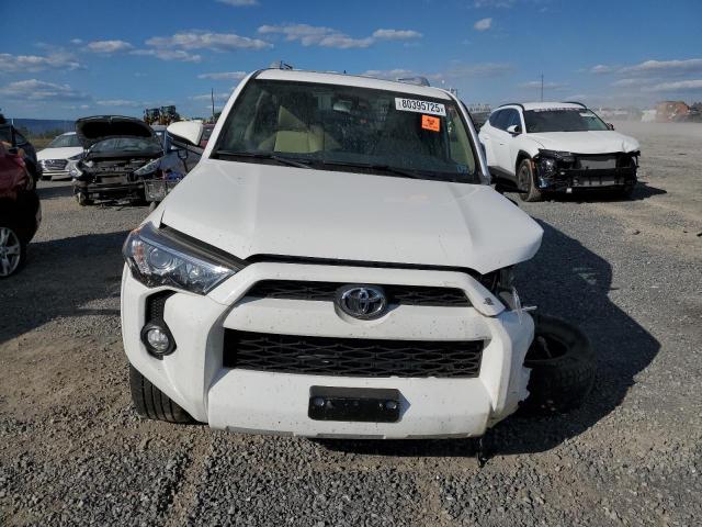 2018 TOYOTA 4RUNNER SR JTEBU5JR1J5541307