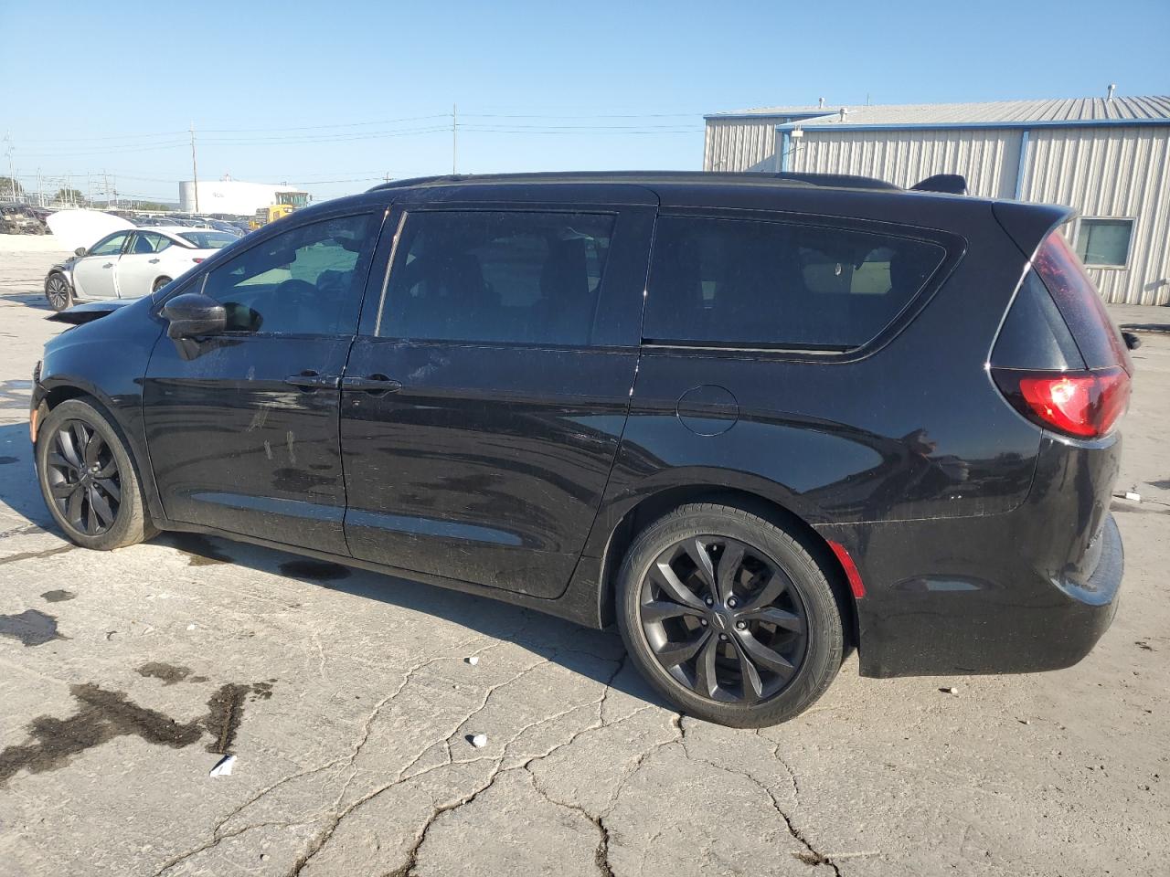 CHRYSLER PACIFICA TOURING L PLUS