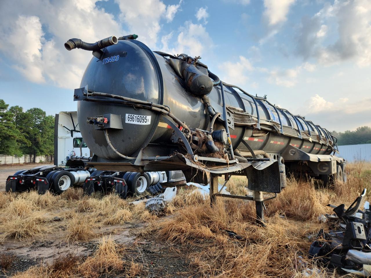 Lot #3291380131 2024 TANKER UNKNOWN