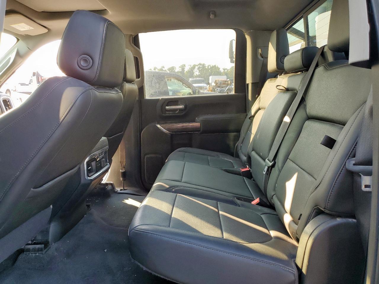 CHEVROLET SILVERADO K2500 HEAVY DUTY LTZ