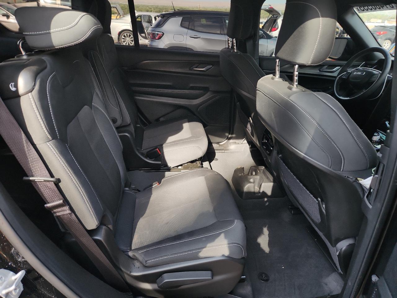 JEEP GRAND CHEROKEE L LAREDO