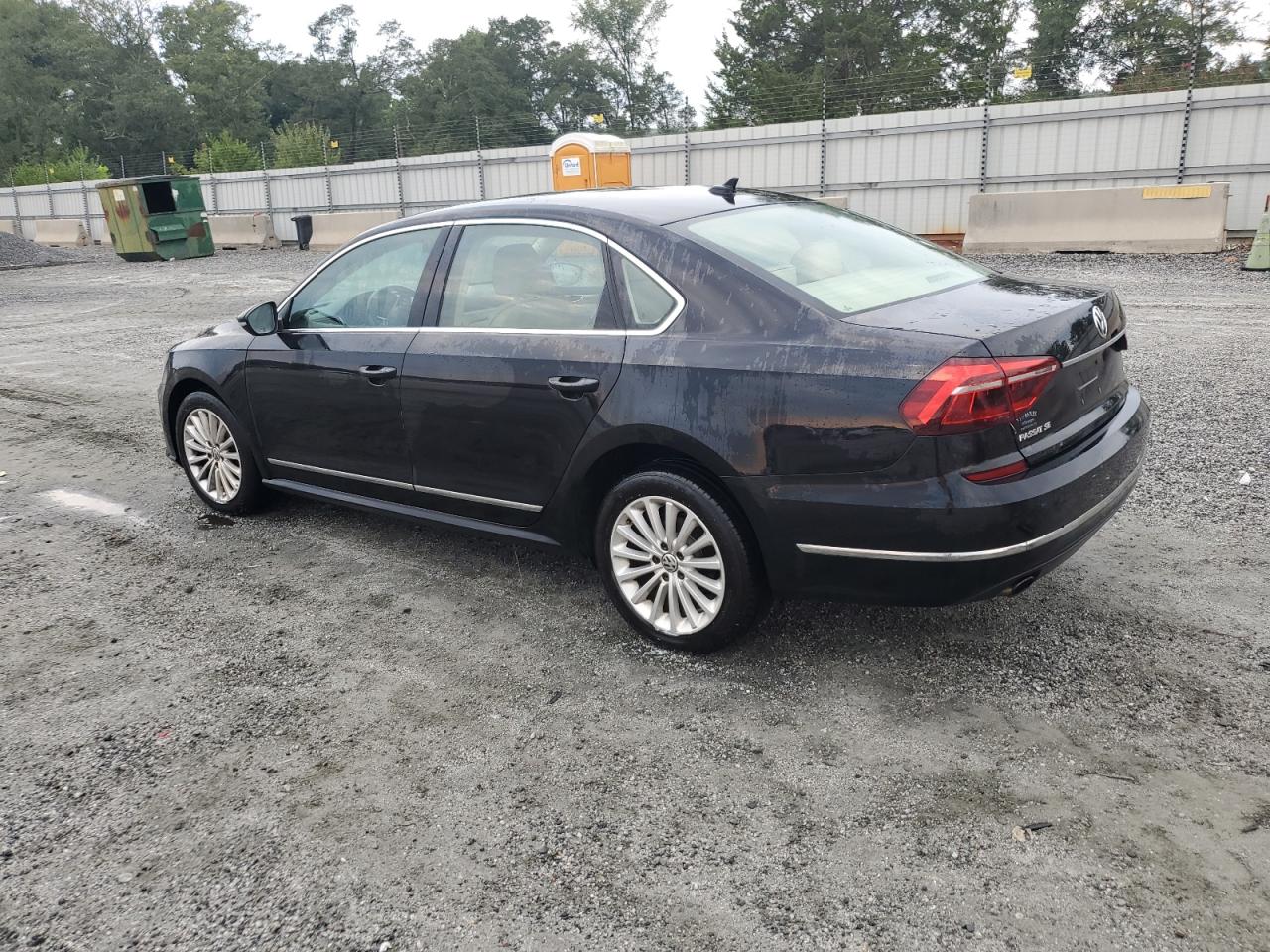 VOLKSWAGEN PASSAT SE