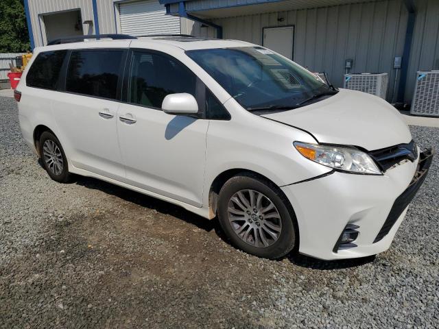 2019 TOYOTA SIENNA XLE 5TDYZ3DC1KS966744