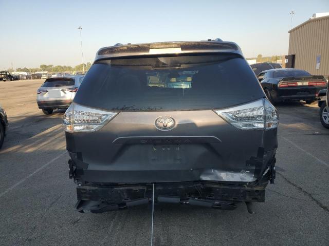 2017 TOYOTA SIENNA SE 5TDXZ3DC5HS820979