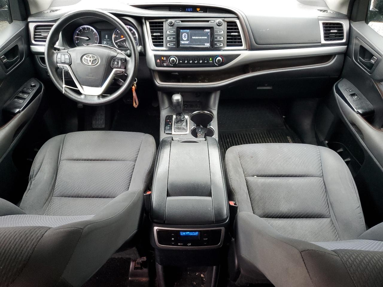 TOYOTA HIGHLANDER LE