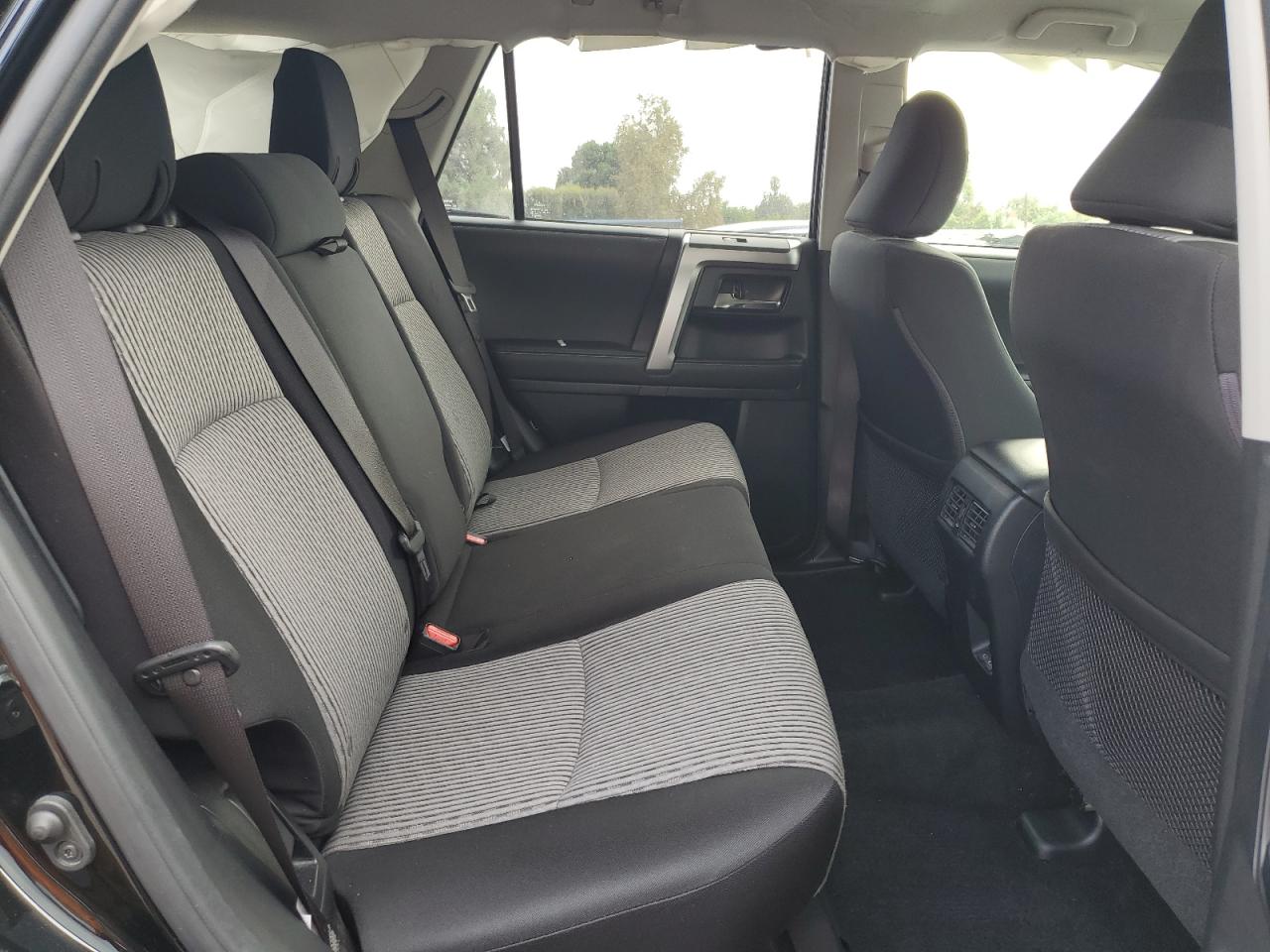 TOYOTA 4RUNNER SR5/SR5 PREMIUM