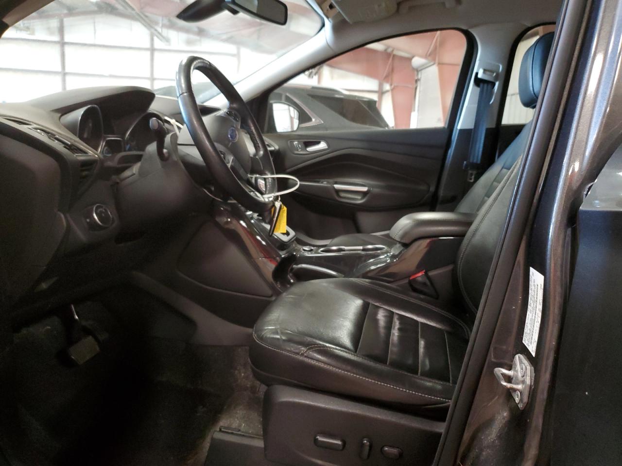 FORD ESCAPE TITANIUM