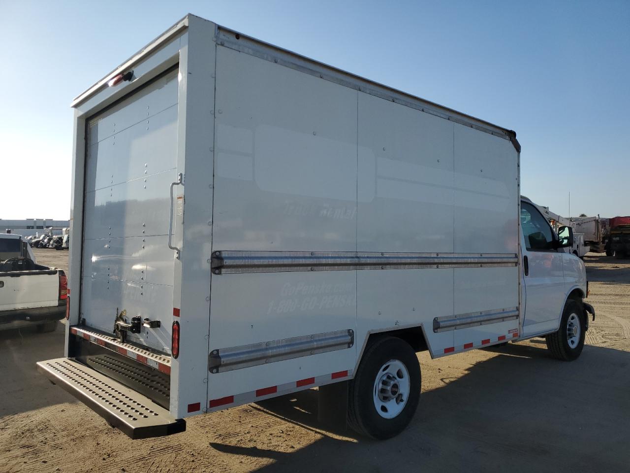 GMC SAVANA CUTAWAY G3500