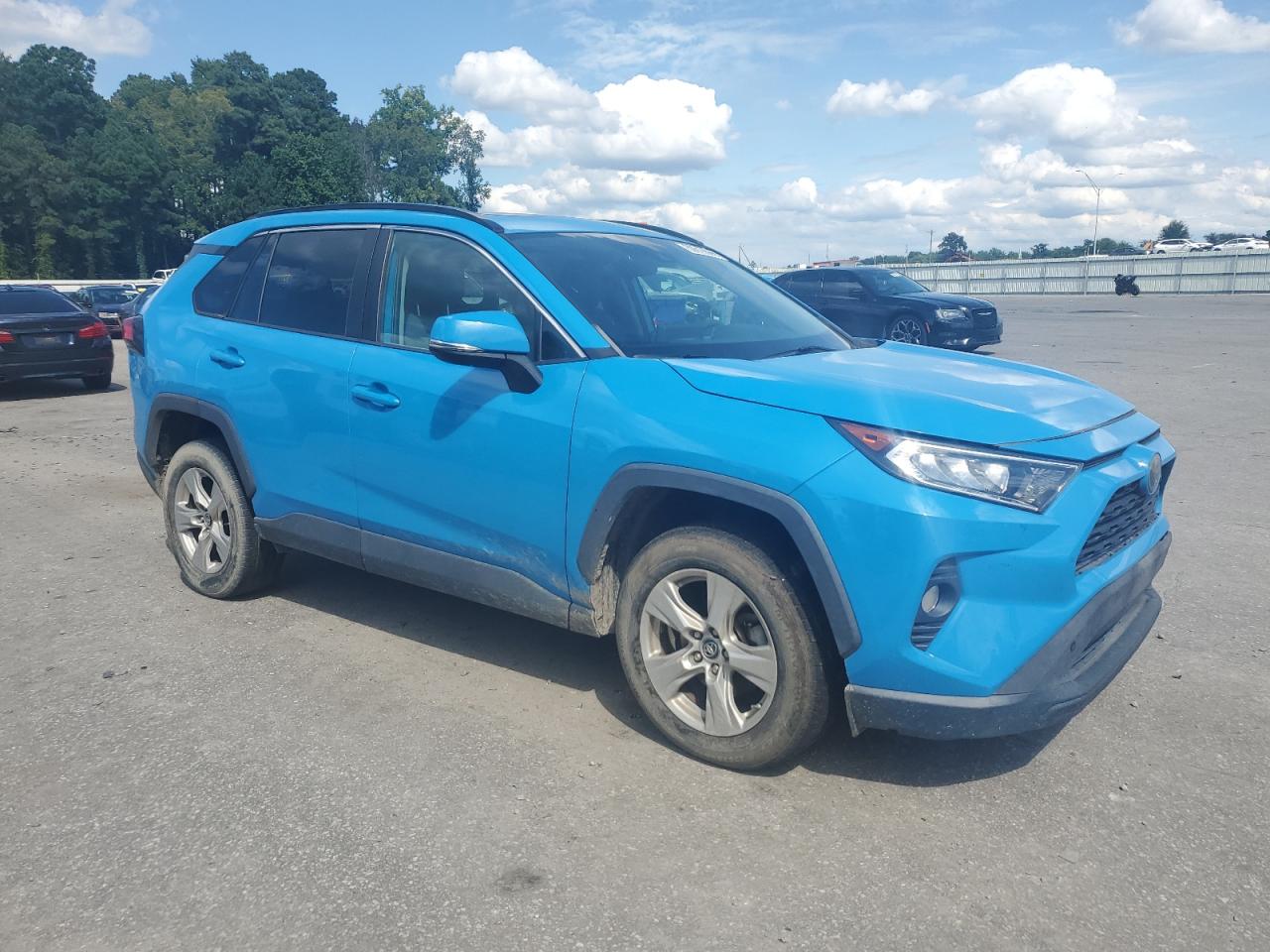 TOYOTA RAV4 XLE