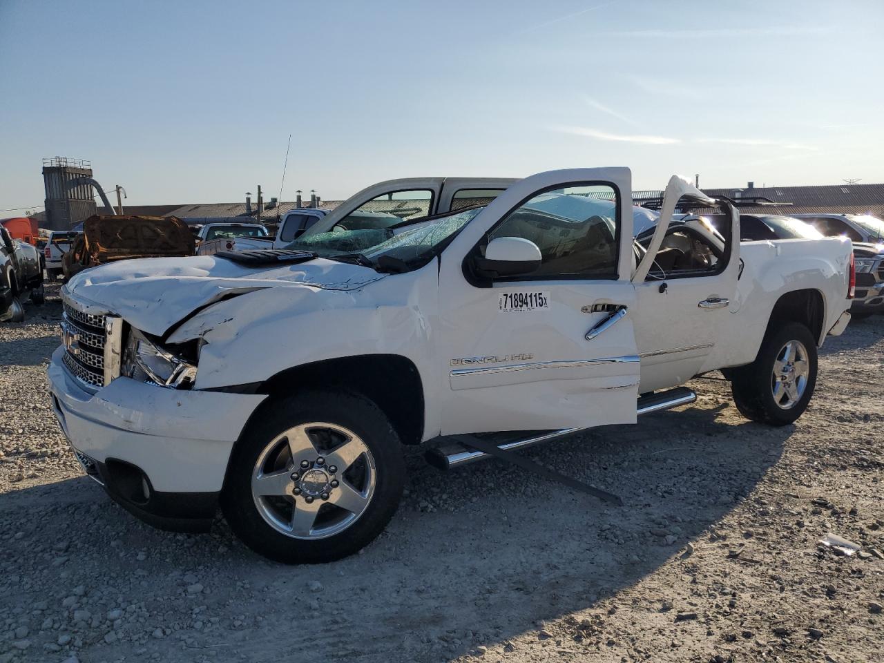 GMC SIERRA K2500 DENALI