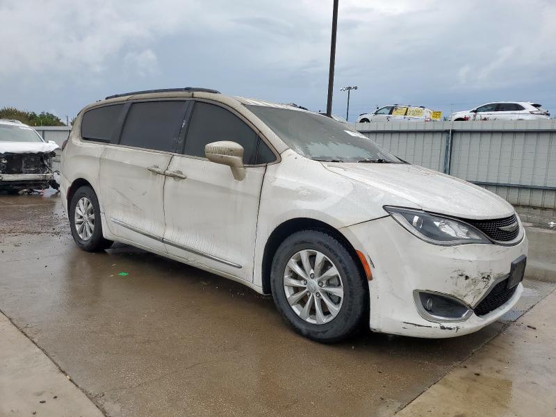 2017 CHRYSLER PACIFICA TOURING L 2C4RC1BG8HR535657