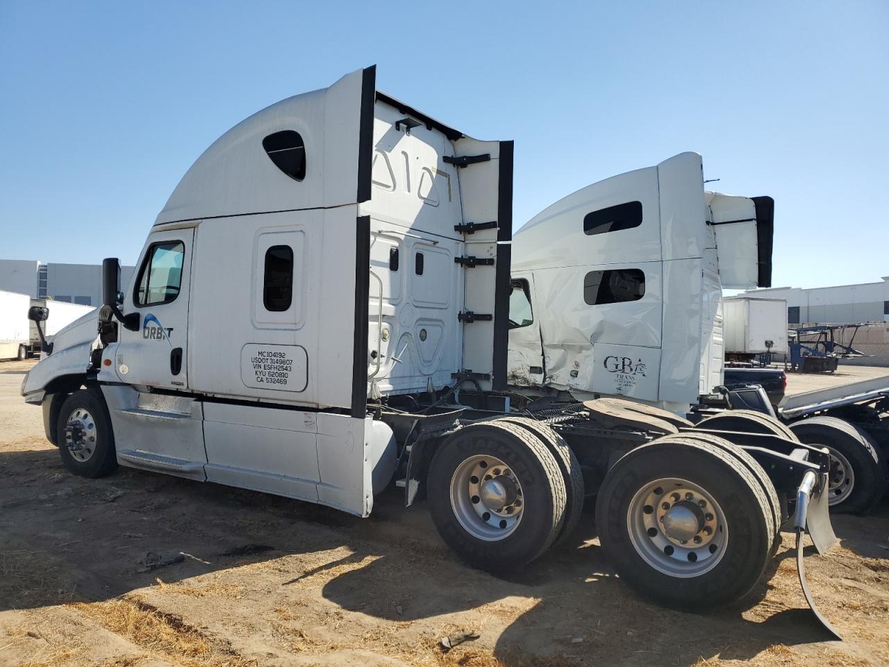 Lot #3237033022 2014 FREIGHTLINER CASCADIA 1