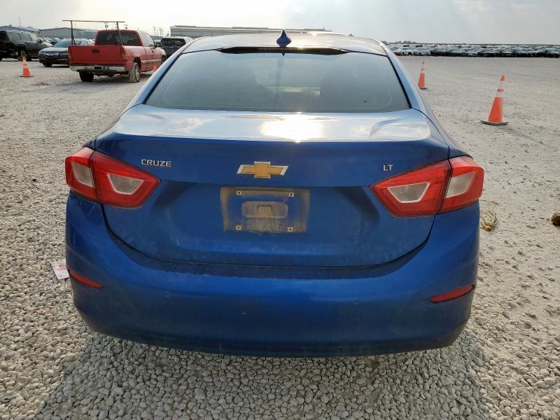 2018 CHEVROLET CRUZE LT 1G1BE5SM7J7240946