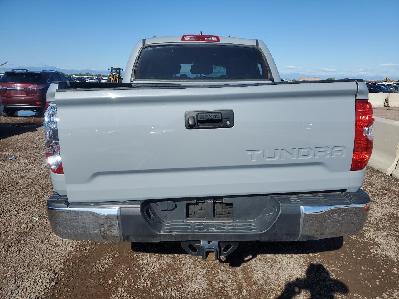 TOYOTA TUNDRA CREWMAX SR5