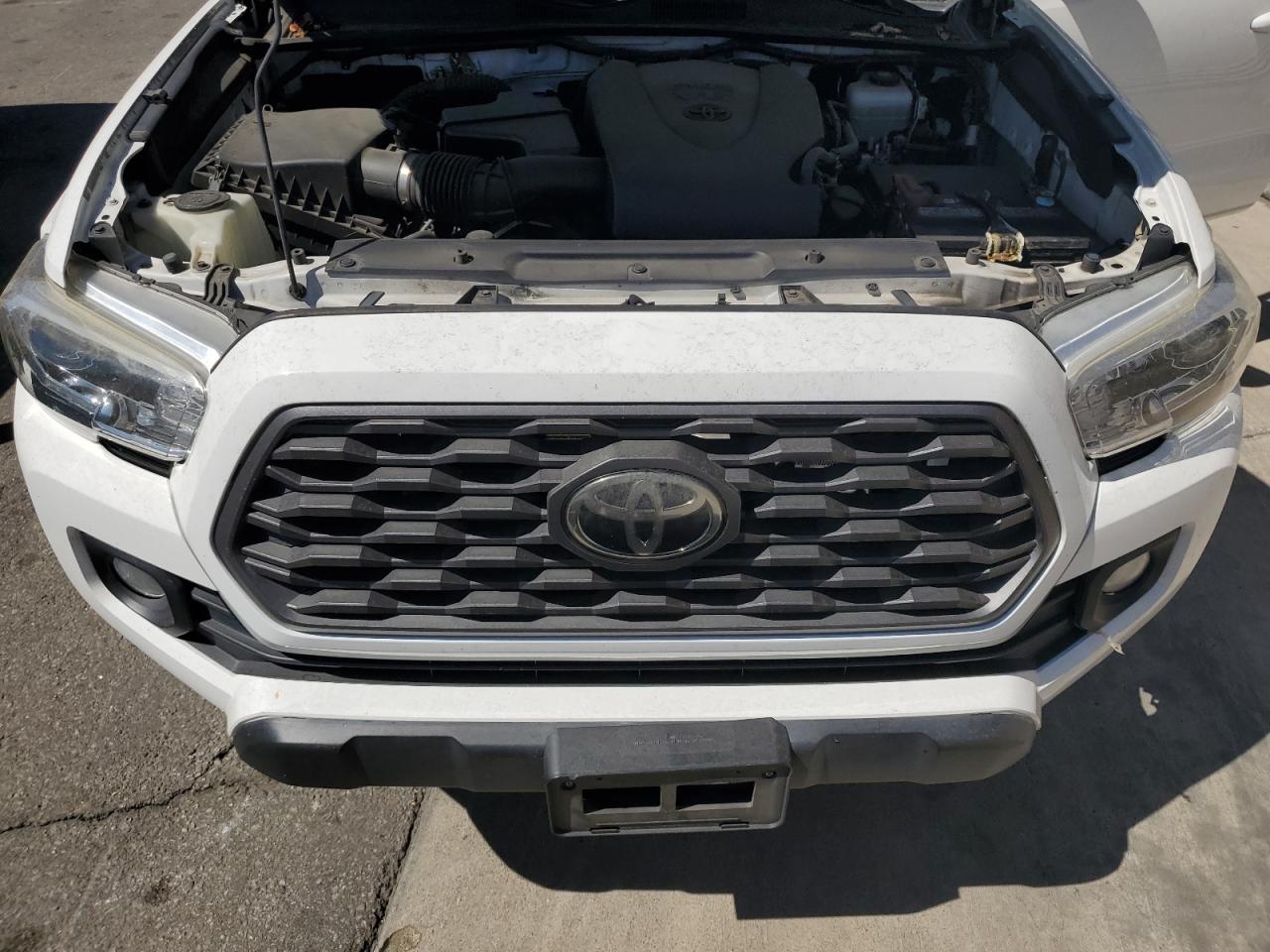 TOYOTA TACOMA DOUBLE CAB