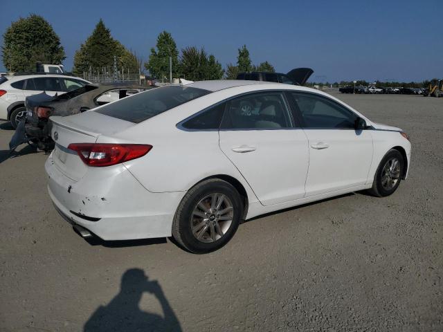 2015 HYUNDAI SONATA SE 5NPE24AF2FH164260