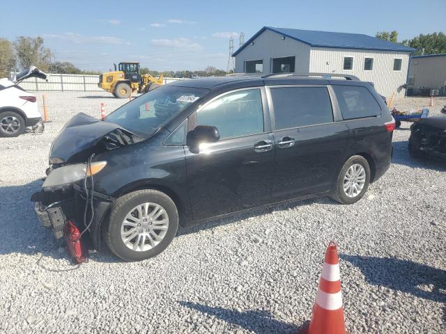 2015 TOYOTA SIENNA XLE - 5TDYK3DC1FS586944