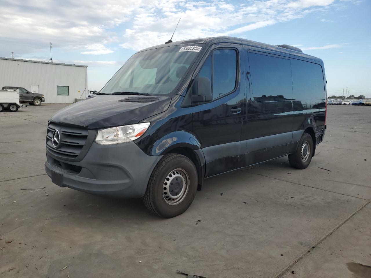 MERCEDES-BENZ SPRINTER 2500